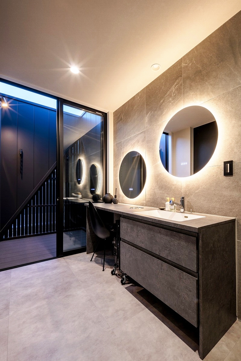 洗面・トイレ　-WASHROOM・WC-